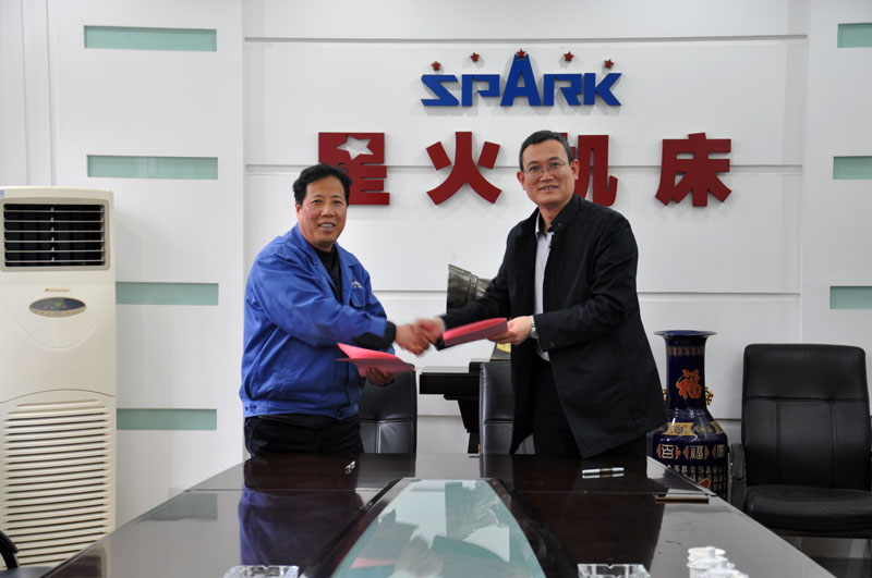 星火機床公司為卓越工程師計劃實踐教學基地