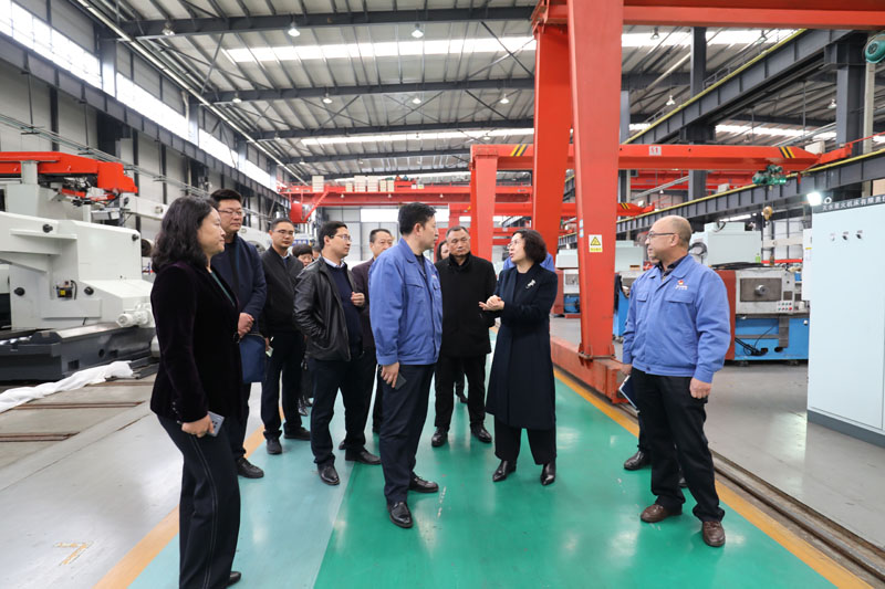 天水市委領(lǐng)導(dǎo)王燕一行來星火機(jī)床公司調(diào)研
