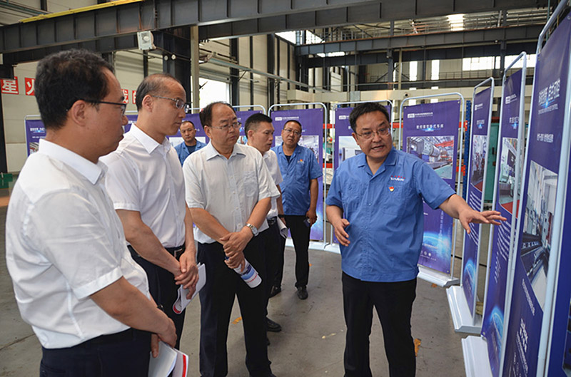 甘肅省人大常委會考察組一行來星火機床公司調研