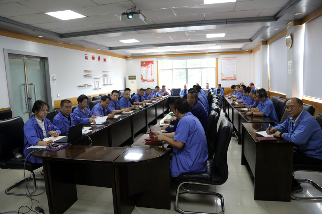 甘肅星火公司召開黨委理論中心組學(xué)習(xí)（擴大）會議 學(xué)習(xí)宣傳公平競爭政策法規(guī)  總結(jié)部署黨紀(jì)學(xué)習(xí)教育工作