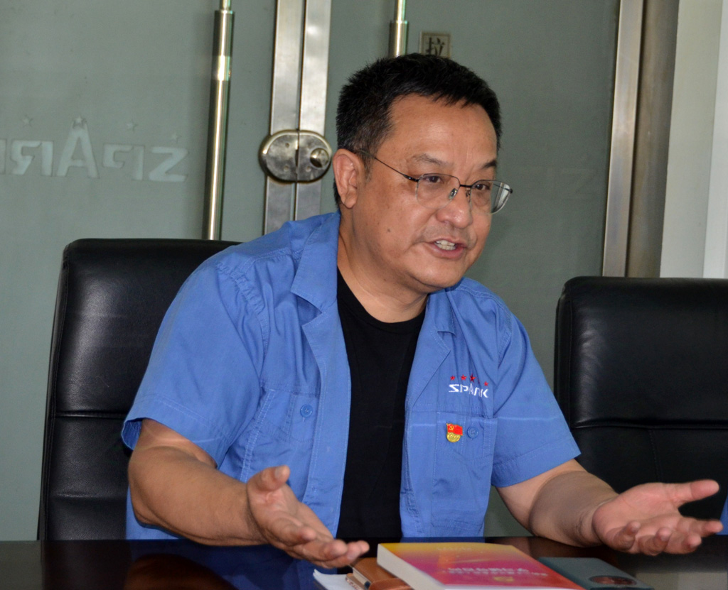 甘肅星火公司黨委書記蔣保權(quán)在機關(guān)、研銷黨支部宣講黨的二十屆三中全會精神