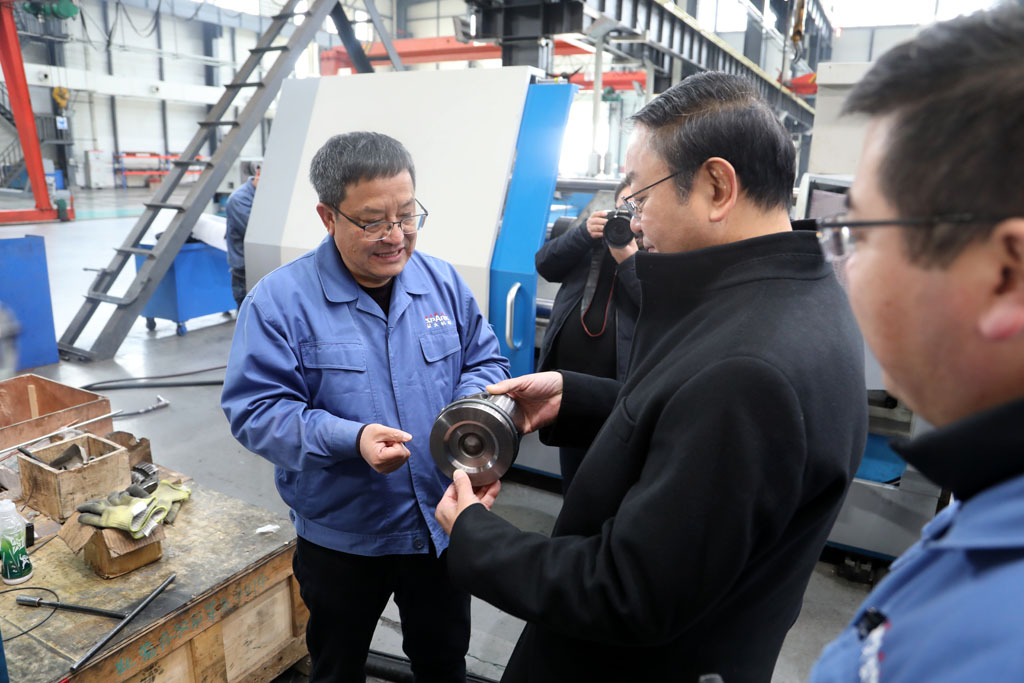 省科協(xié)領導張世珍一行來星火數(shù)控調(diào)研